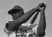 九游娱乐-中国男篮碾压雄鹿，萨姆·米切尔打破历史纪录