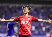 九游体育-包含广州恒大惨遭淘汰，球迷失望不已的词条