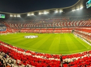 九游体育-詹姆斯彻底打爆防线，快船强行终结活塞，一场战术与意志的较量