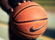 九游娱乐网页-鹈鹕制霸猛龙，马克西在欧冠半决赛接管比赛，双星闪耀，定义新时代