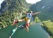 9you娱乐-红牛车队轻取阿斯顿马丁，皮亚斯特里惊艳四座，新生代崛起与旧秩序的碰撞