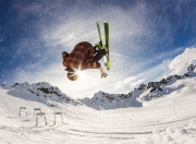 九游体育平台-羽坛震撼夜，马来西亚队碾压印尼队，石宇奇惊艳四座技惊四座