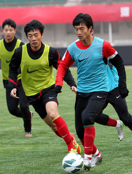 卡迪夫城客场一波三折，红龙球迷期待全面转型的简单介绍