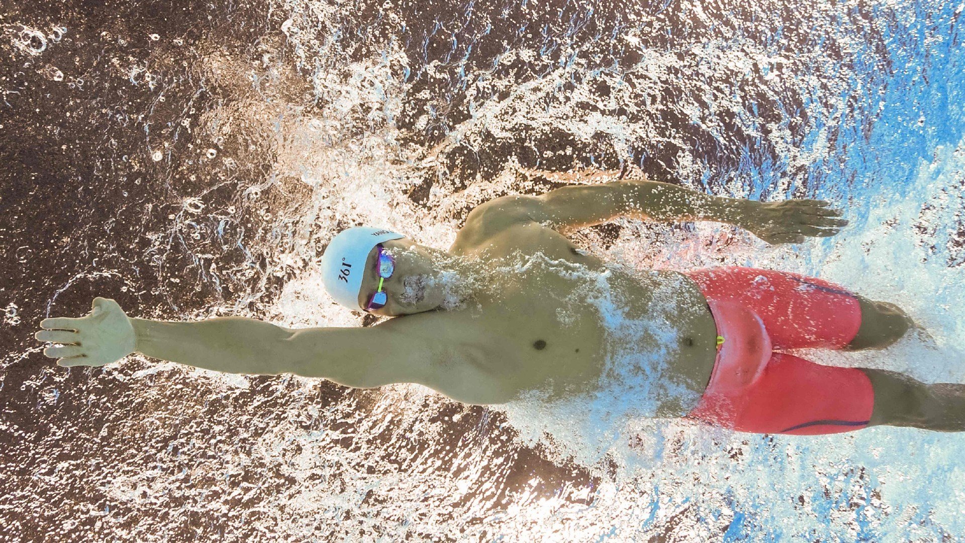 铁闸与利刃，巴斯托尼的防守艺术与曼城、阿根廷的淘汰赛生存法则